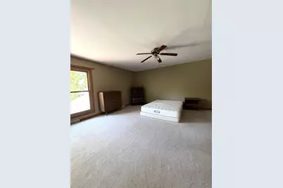42  Robin Hill Dr, Racine, WI 53406 - Photo 18