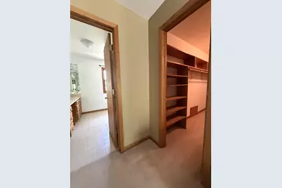42  Robin Hill Dr, Racine, WI 53406 - Photo 20