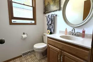 42 Robin Hill Dr, Racine, WI 53406 - Photo 12