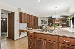 N10W27274 Rolling Ridge Dr, Pewaukee, WI 53188 - Photo 6