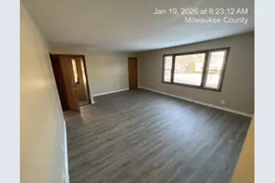 8025 W Villard Ave #8023, Milwaukee, WI 53218 - Photo 10