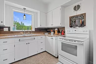 8922 County Hwy W, Wayne, WI 53010 - Photo 14