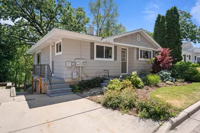 317  Bayview Ave #A, Fontana, WI 53125 - Photo 2