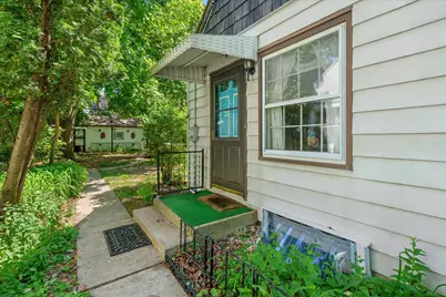 8125 W Dixon St, Milwaukee, WI 53214 - Photo 26