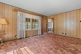 8125 W Dixon St, Milwaukee, WI 53214 - Photo 6