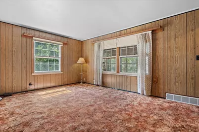 8125 W Dixon St, Milwaukee, WI 53214 - Photo 4