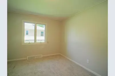 1300  Center St, Watertown, WI 53098 - Photo 16