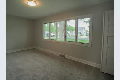 1300  Center St, Watertown, WI 53098 - Photo 14