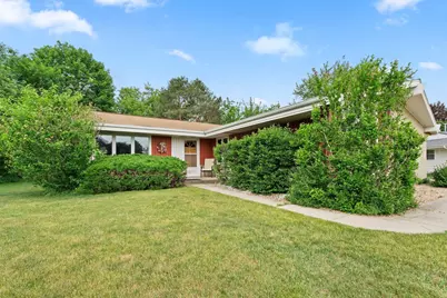 13955 W Forest Knoll Ct, New Berlin, WI 53151 - Photo 28