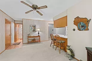 13955 W Forest Knoll Ct, New Berlin, WI 53151 - Photo 12