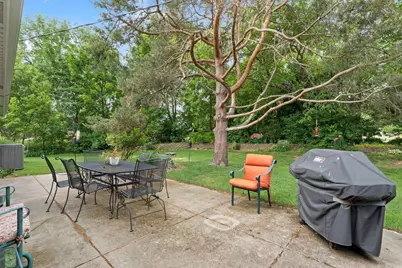 13955 W Forest Knoll Ct, New Berlin, WI 53151 - Photo 26