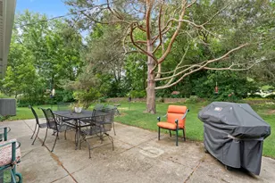 13955 W Forest Knoll Ct, New Berlin, WI 53151 - Photo 26