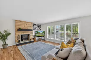 3745 Pilgrim Rd, Brookfield, WI 53005 - Photo 4