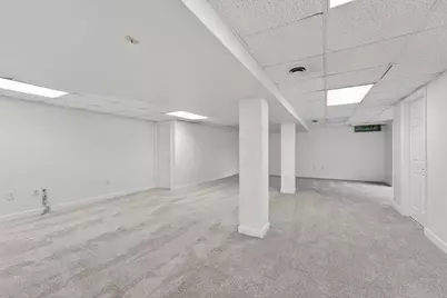 3745  Pilgrim Rd, Brookfield, WI 53005 - Photo 18