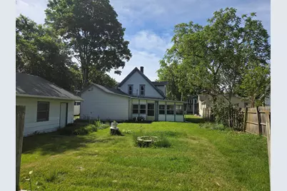 1213  Dodge St, Lake Geneva, WI 53147 - Photo 4