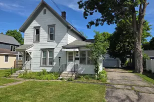 1213 Dodge St, Lake Geneva, WI 53147 - Photo 2