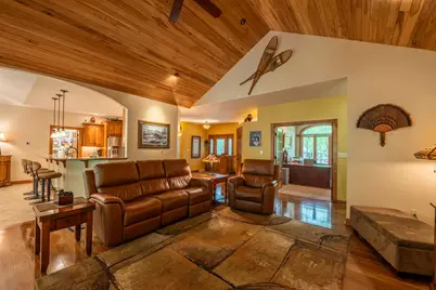 260  Glacial Dr, Slinger, WI 53086 - Photo 10