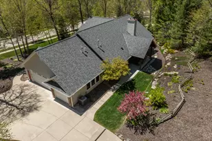 260 Glacial Dr, Slinger, WI 53086 - Photo 2