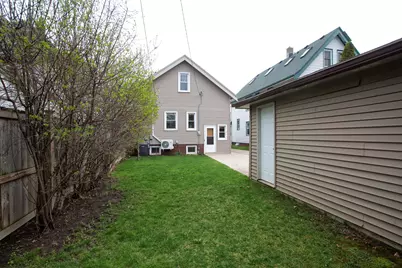 3929 N Maryland Ave, Shorewood, WI 53211 - Photo 30