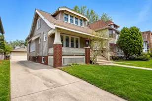 3929 N Maryland Ave, Shorewood, WI 53211 - Photo 2