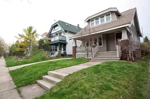3929 N Maryland Ave, Shorewood, WI 53211 - Photo 4