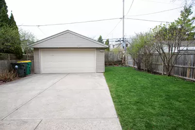 3929 N Maryland Ave, Shorewood, WI 53211 - Photo 48