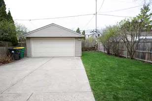 3929 N Maryland Ave, Shorewood, WI 53211 - Photo 48