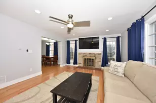 3012 N 70th St, Milwaukee, WI 53210 - Photo 4