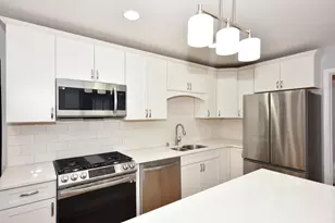 3012 N 70th St, Milwaukee, WI 53210 - Photo 10