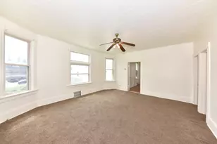 3935 N Palmer St, Milwaukee, WI 53212 - Photo 6
