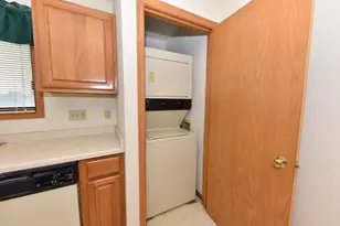 N58W23747 Hastings Ct, Sussex, WI 53089 - Photo 18