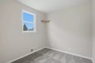 3205 S 72nd St, Milwaukee, WI 53219 - Photo 24
