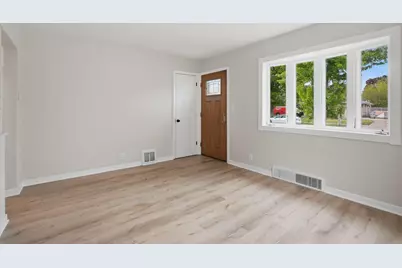 3205 S 72nd St, Milwaukee, WI 53219 - Photo 4