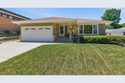 2433 S 93rd St, West Allis, WI 53227 - Photo 1