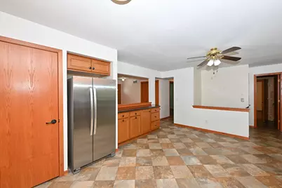 2214  Hughes Ln, Waukesha, WI 53188 - Photo 8
