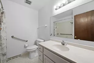 972 Valentine Rd, Oconomowoc, WI 53066 - Photo 24