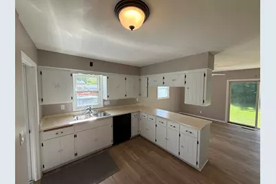 8835 W Bender Ave, Milwaukee, WI 53225 - Photo 6