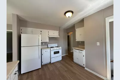 8835 W Bender Ave, Milwaukee, WI 53225 - Photo 8