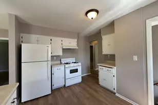 8835 W Bender Ave, Milwaukee, WI 53225 - Photo 8