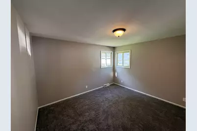 8835 W Bender Ave, Milwaukee, WI 53225 - Photo 18