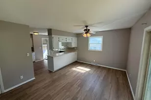 8835 W Bender Ave, Milwaukee, WI 53225 - Photo 12