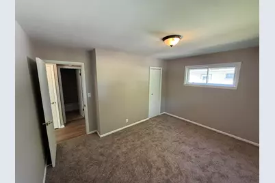 8835 W Bender Ave, Milwaukee, WI 53225 - Photo 22