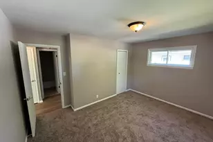 8835 W Bender Ave, Milwaukee, WI 53225 - Photo 22
