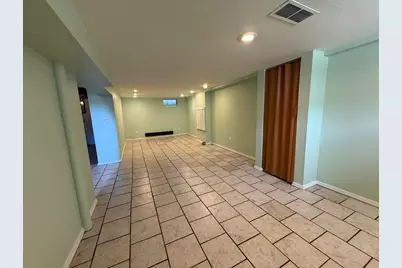 8835 W Bender Ave, Milwaukee, WI 53225 - Photo 24