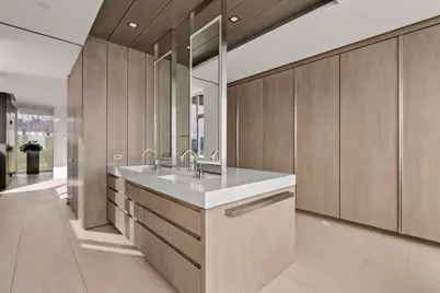 801 E Reservoir Ave, Milwaukee, WI 53212 - Photo 20