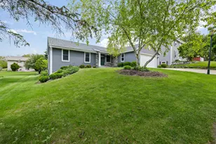 2722 Field Dr, Waukesha, WI 53188 - Photo 4