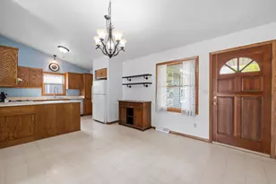 2722 Field Dr, Waukesha, WI 53188 - Photo 14