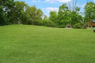 S56W23550  Maplewood Ter, Waukesha, WI 53189 - Photo 26