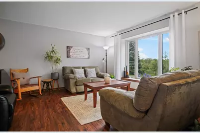 S56W23550  Maplewood Ter, Waukesha, WI 53189 - Photo 6