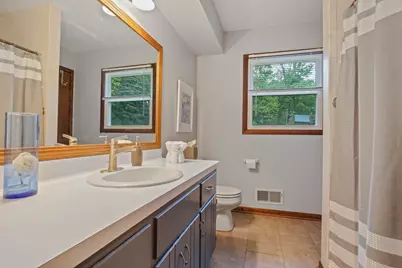 S56W23550  Maplewood Ter, Waukesha, WI 53189 - Photo 20